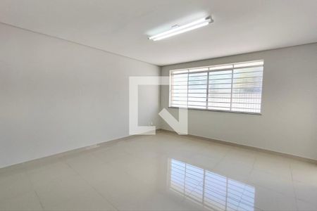 Sala de estar de casa para alugar com 4 quartos, 355m² em Vila Lemos, Campinas