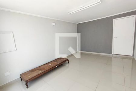 Casa para alugar com 355m², 4 quartos e 6 vagasGaragem coberta 