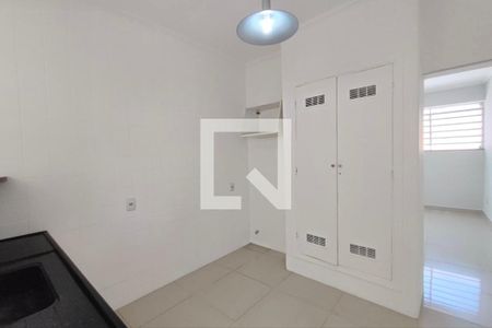 Casa para alugar com 355m², 4 quartos e 6 vagasCozinha