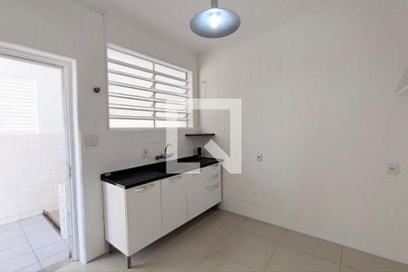 Casa para alugar com 355m², 4 quartos e 6 vagasCozinha