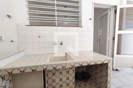 Casa para alugar com 355m², 4 quartos e 6 vagasÁrea de Serviço