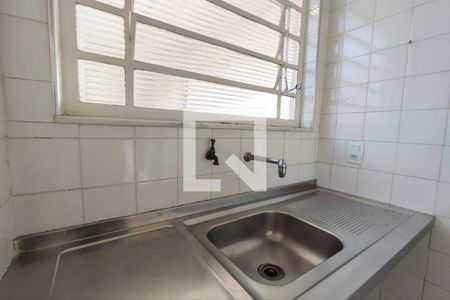 Casa para alugar com 355m², 4 quartos e 6 vagasCozinha Edicula 