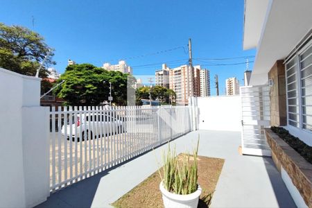 Casa para alugar com 355m², 4 quartos e 6 vagasQuintal frente 