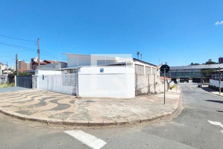 Casa para alugar com 355m², 4 quartos e 6 vagaslateral Rua 