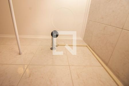 Apartamento à venda com 79m², 2 quartos e 1 vaga Apartamento à venda com 79m², 2 quartos e 1 vagaBanheiro Auxiliar