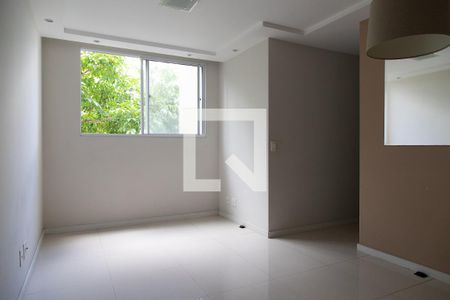Sala de apartamento para alugar com 3 quartos, 51m² em Vargem Pequena, Rio de Janeiro