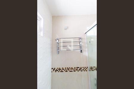 Casa de condomínio para alugar com 140m², 3 quartos e 1 vaga Casa de condomínio para alugar com 140m², 3 quartos e 1 vagaDetalhe do banheiro
