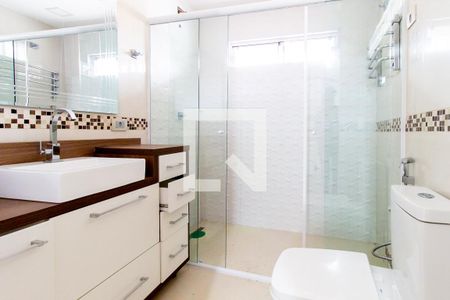 Casa de condomínio para alugar com 140m², 3 quartos e 1 vaga Casa de condomínio para alugar com 140m², 3 quartos e 1 vagaBanheiro da Suíte