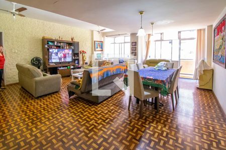 Sala de apartamento à venda com 2 quartos, 140m² em Centro Histórico, Porto Alegre