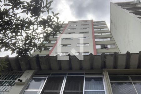 Studio para alugar com 32m², 1 quarto e sem vaga Studio para alugar com 32m², 1 quarto e sem vagaFachada do Prédio