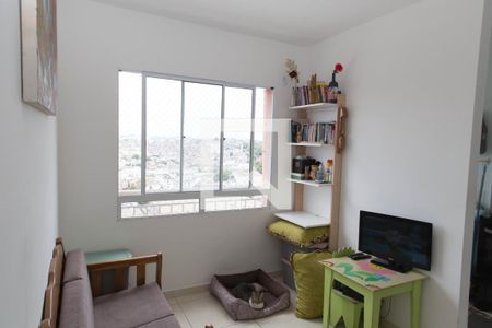 Sala de apartamento para alugar com 2 quartos, 45m² em Canhema, Diadema