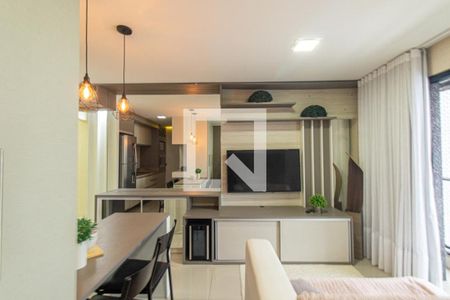 Sala/Quarto de apartamento para alugar com 1 quarto, 45m² em Novo Mundo, Curitiba