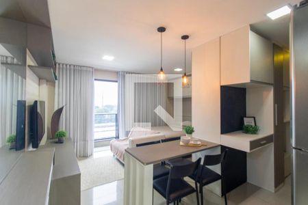 Sala/Quarto de apartamento para alugar com 1 quarto, 45m² em Novo Mundo, Curitiba