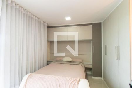 Sala/Quarto de apartamento para alugar com 1 quarto, 45m² em Novo Mundo, Curitiba