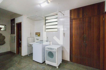 Casa à venda com 540m², 5 quartos e 3 vagasÁrea de Serviço