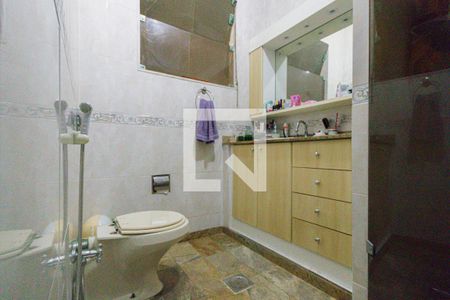 Casa à venda com 540m², 5 quartos e 3 vagasBanheiro da Suíte 1