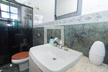 Casa à venda com 486m², 4 quartos e 4 vagasBanheiro da Suíte