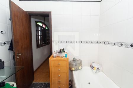 Casa à venda com 486m², 4 quartos e 4 vagasBanheiro Social