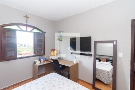 Casa à venda com 486m², 4 quartos e 4 vagasQuarto 1