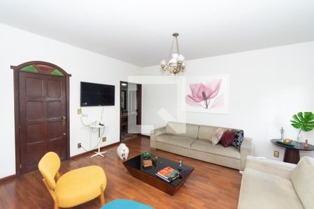 Sala de casa à venda com 4 quartos, 486m² em Califórnia, Belo Horizonte