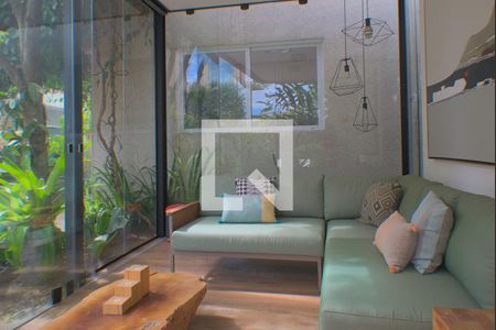 Casa à venda com 189m², 2 quartos e 4 vagasQuintal - Pátio