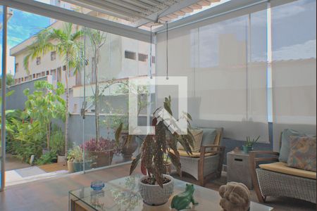 Casa à venda com 189m², 2 quartos e 4 vagasSala 2