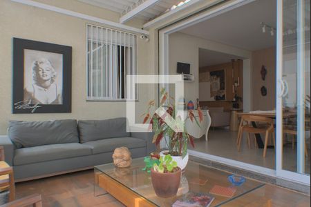 Casa à venda com 189m², 2 quartos e 4 vagasSala 2