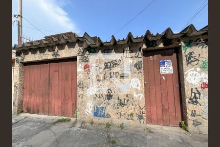 Casa para alugar com 126m², 2 quartos e 3 vagasFachada e placa