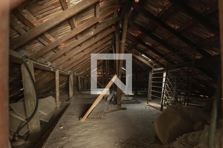 Casa para alugar com 126m², 2 quartos e 3 vagasDepósito/Telhado