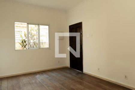 Sala de casa para alugar com 2 quartos, 126m² em Penha, Rio de Janeiro