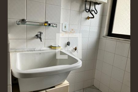 Lavandeira de apartamento para alugar com 2 quartos, 68m² em Centro, Florianópolis
