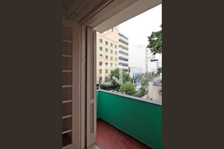 Apartamento para alugar com 100m², 2 quartos e sem vagaVaranda