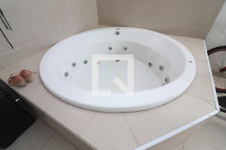 Apartamento à venda com 131m², 3 quartos e 3 vagasJacuzzi