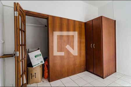 Closet de casa para alugar com 1 quarto, 70m² em Cerqueira César, São Paulo