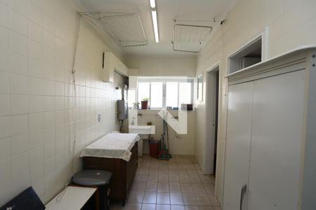 Apartamento para alugar com 204m², 3 quartos e 2 vagasÁrea de Serviço