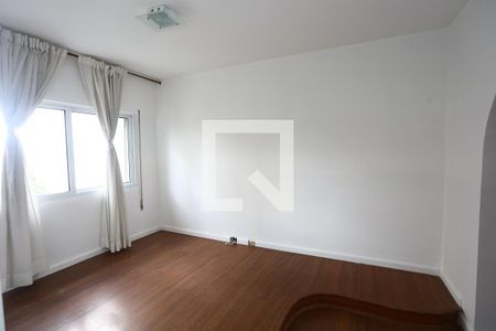 Apartamento para alugar com 204m², 3 quartos e 2 vagassuíte