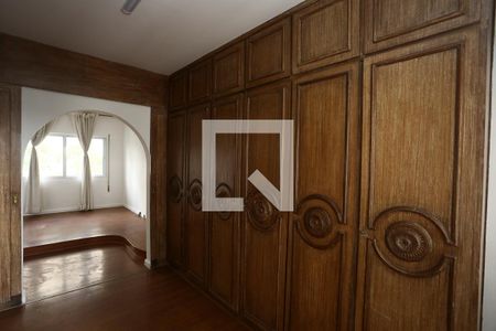 Apartamento para alugar com 204m², 3 quartos e 2 vagasCloset da suíte