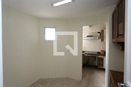 Apartamento para alugar com 204m², 3 quartos e 2 vagascopa