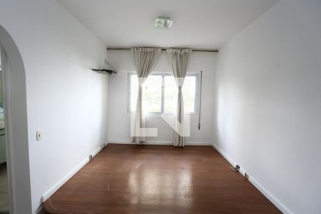 Apartamento para alugar com 204m², 3 quartos e 2 vagassuíte