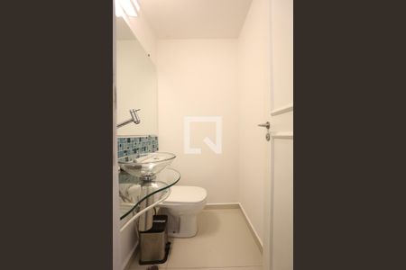 Lavabo de apartamento para alugar com 3 quartos, 204m² em Vila Suzana, São Paulo