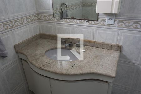 Apartamento para alugar com 204m², 3 quartos e 2 vagasBanheiro