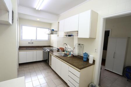 Apartamento para alugar com 204m², 3 quartos e 2 vagasCozinha
