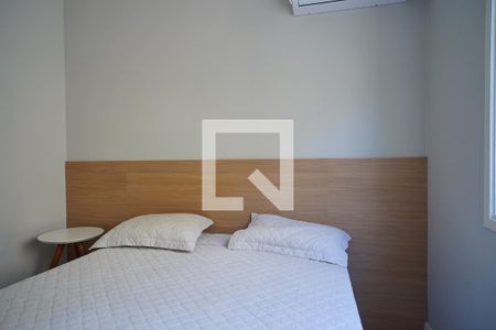 Quarto de kitnet/studio para alugar com 1 quarto, 41m² em Floresta, Porto Alegre