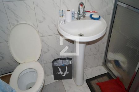 Casa à venda com 125m², 3 quartos e 4 vagasBanheiro 