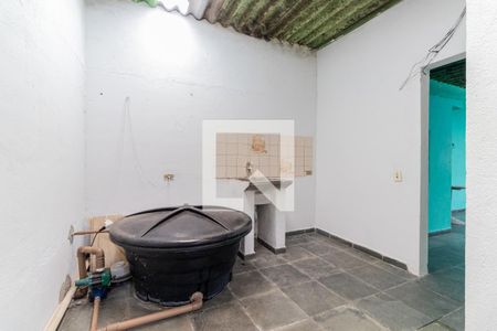 Casa para alugar com 100m², 2 quartos e 2 vagasLavanderia