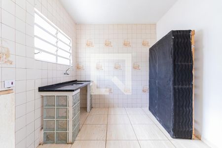 Casa para alugar com 100m², 2 quartos e 2 vagasCozinha