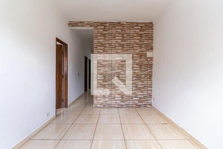 Casa para alugar com 100m², 2 quartos e 2 vagasSala