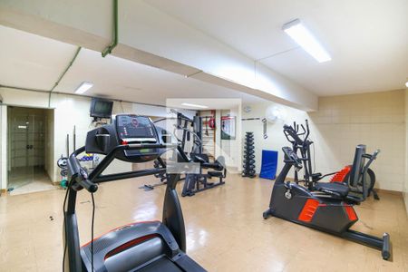 Apartamento à venda com 230m², 5 quartos e 3 vagas Apartamento à venda com 230m², 5 quartos e 3 vagasÁrea comum - Academia