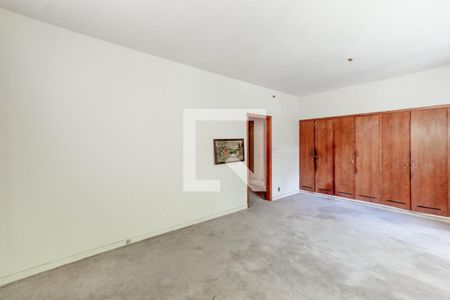 Casa à venda com 407m², 5 quartos e 4 vagas Casa à venda com 407m², 5 quartos e 4 vagasSuíte master