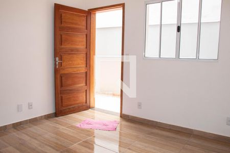 Sala de casa para alugar com 3 quartos, 110m² em Parque Rodrigues Alves, São Paulo
